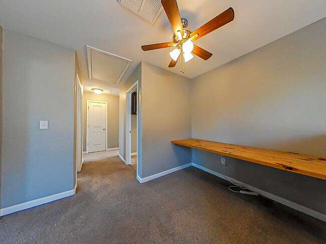 Building Photo - 233 Asa Way
