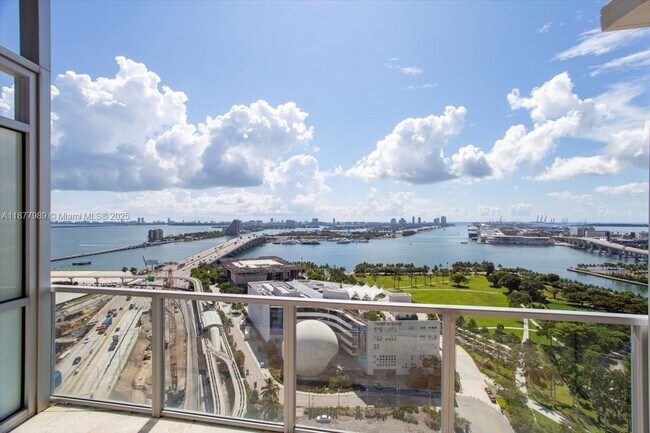 Building Photo - 1100 Biscayne Blvd