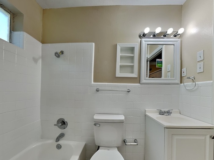 Building Photo - 2925 Caribbean Dr