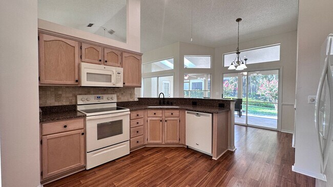 Building Photo - 7468 Aprelle Dr