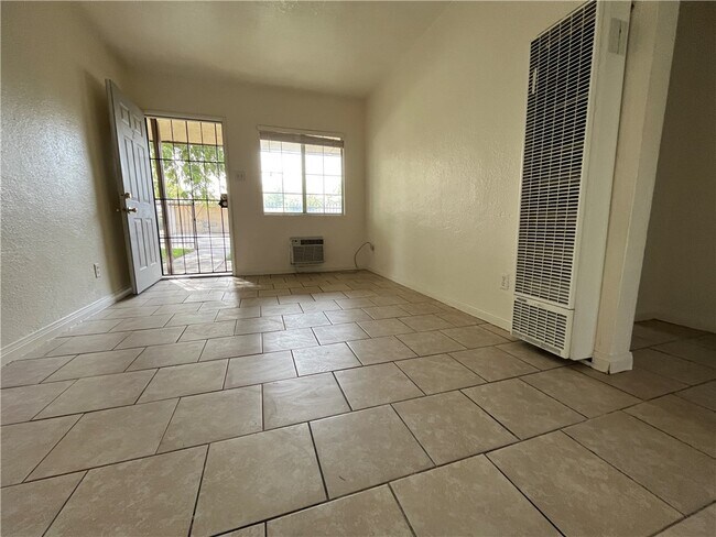 Building Photo - 26098 10th St