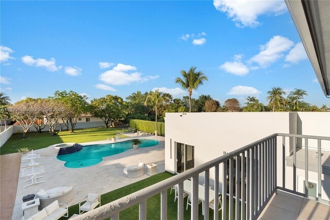 Building Photo - 13815 SW 38th St