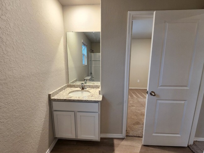 Building Photo - Move In Special - $200 Off 1st Months Rent...