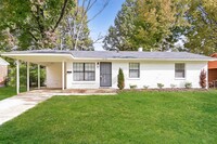 Building Photo - 1776 Tahiti Ln