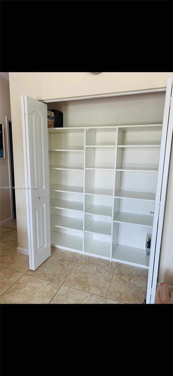 Building Photo - 4812 Foxtail Palm Ct