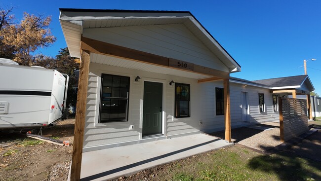 Primary Photo - 510 3rd Ave S