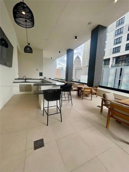 Building Photo - 225 N Miami Ave