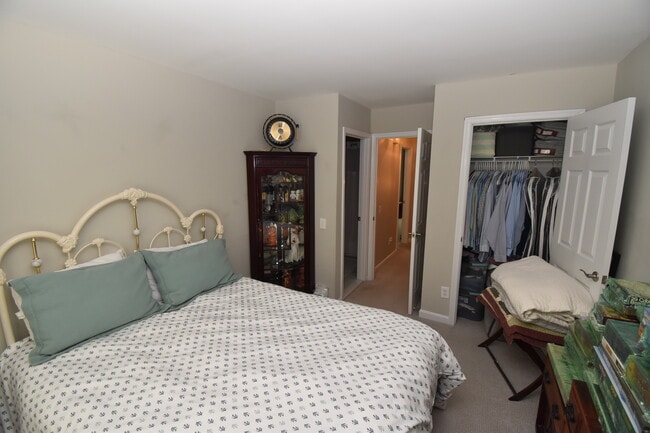 Building Photo - Quantrell Mews