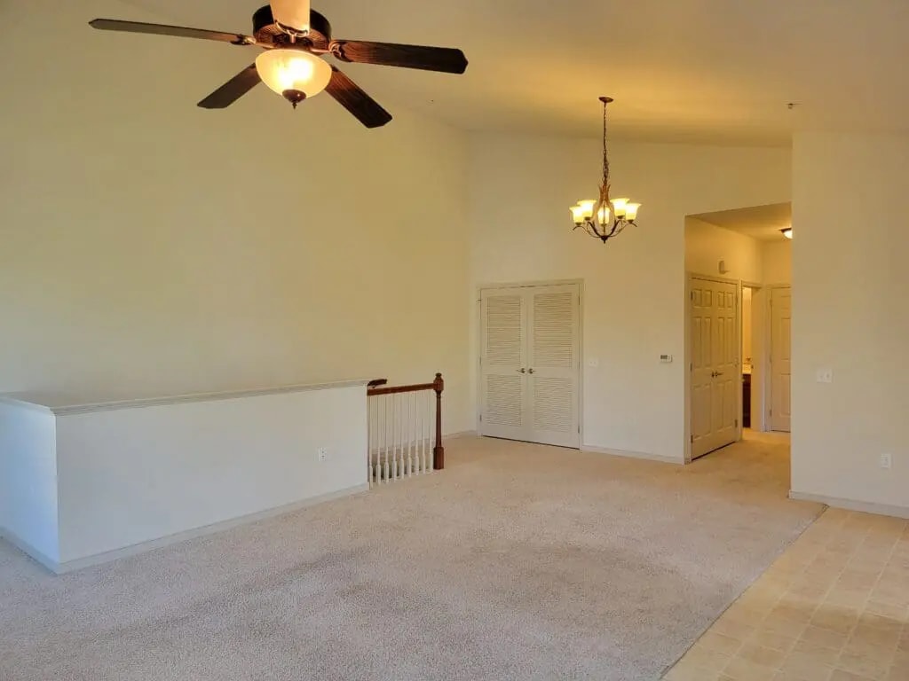 Building Photo - 2028 Shady Oak Dr