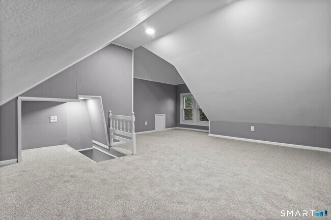 Building Photo - 1148 Hope St