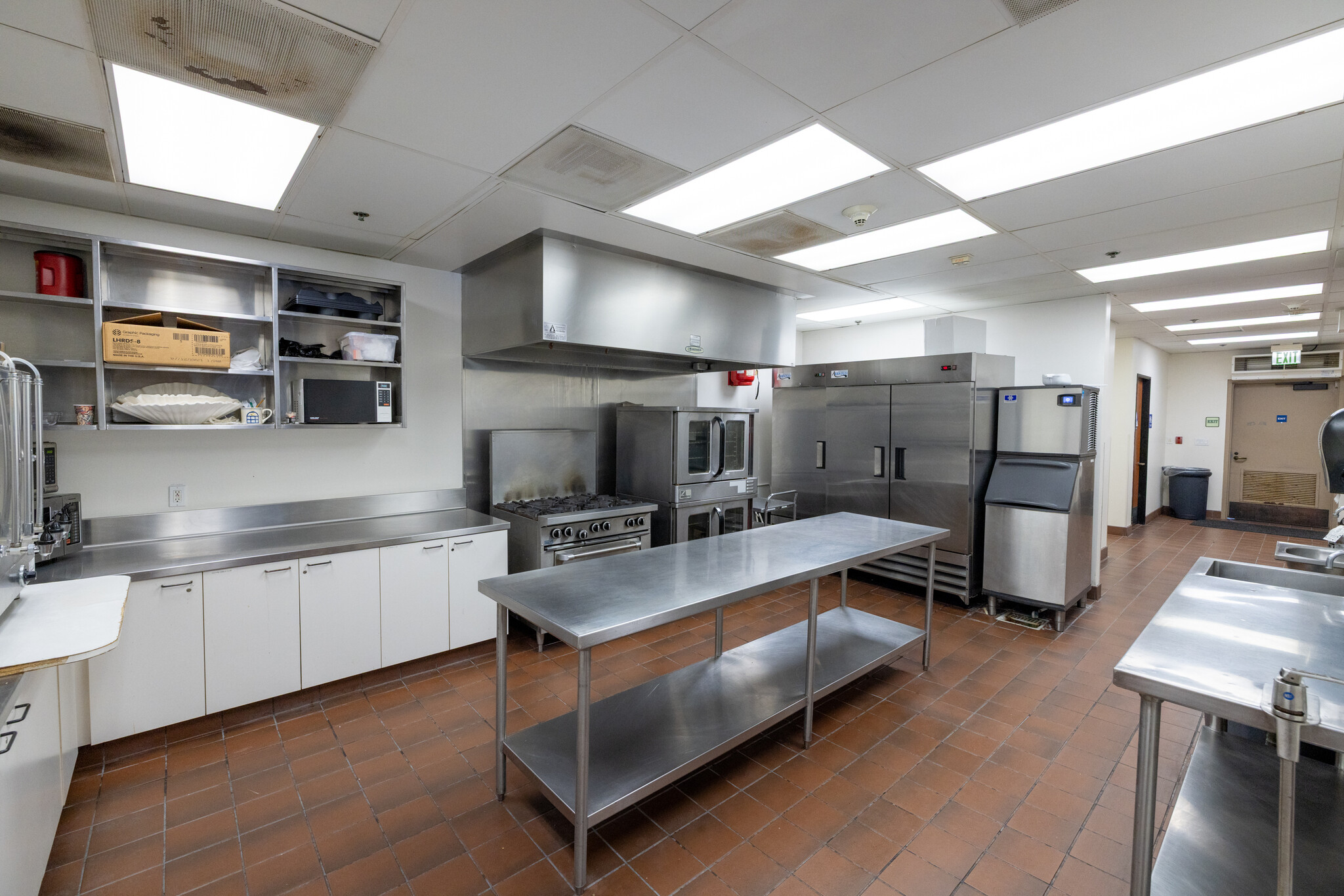 Building Photo - 3168 Via Vista