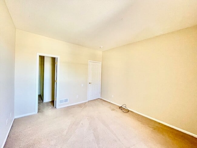 Building Photo - 6356 Secrest St