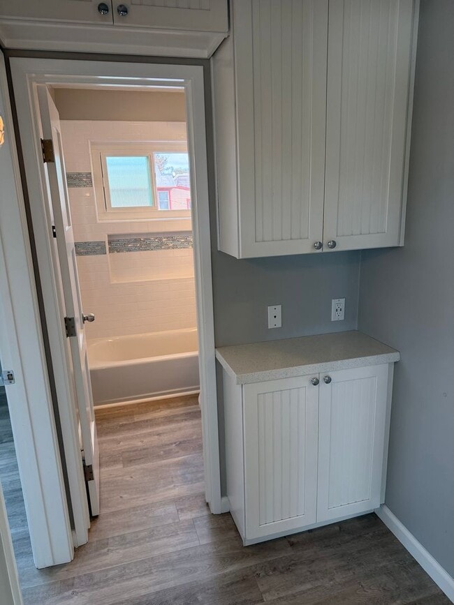 Building Photo - 4742.5 Lotus St