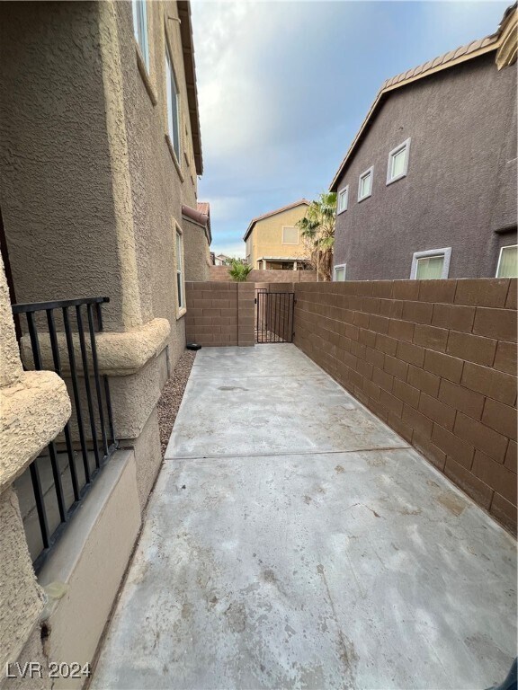 Building Photo - 9136 Wine Cellar Ave