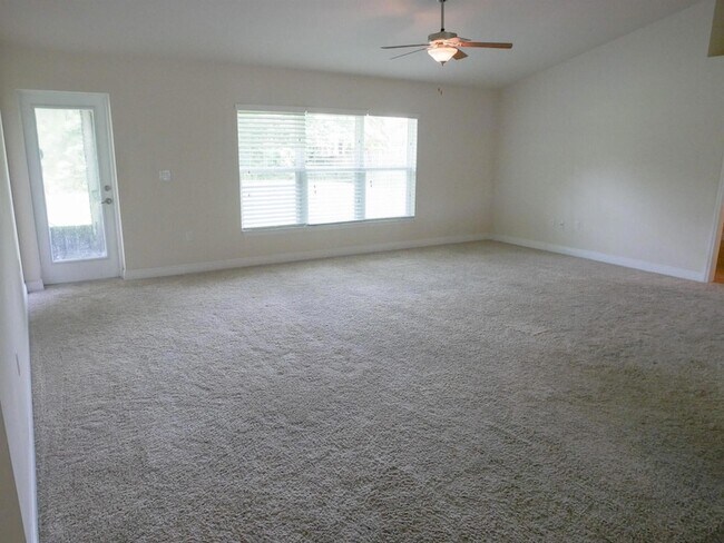 Building Photo - 426 Harrisburg St SW