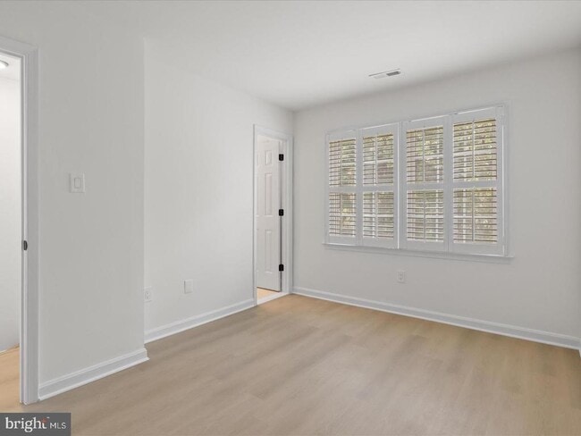 Building Photo - 1802 9th St S