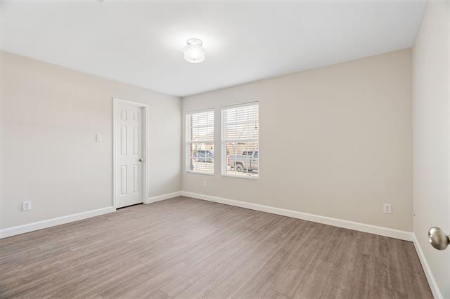 Building Photo - 1320 Lamar Ln