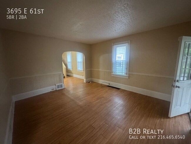 Building Photo - 3695 E 61st-