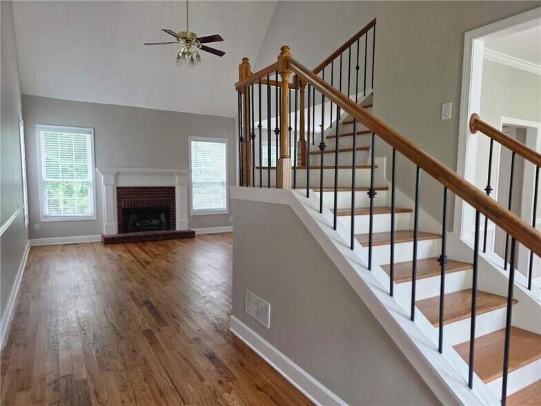 Building Photo - 2257 Roseberry Ln