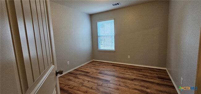 Building Photo - 1024 Sandwell Ct
