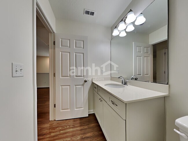 Building Photo - 155 E Jayce Way