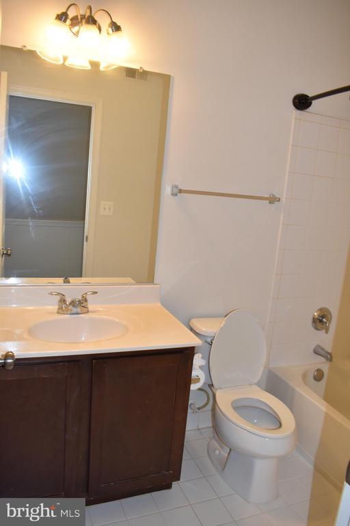 Building Photo - 22455 Glenbow Way