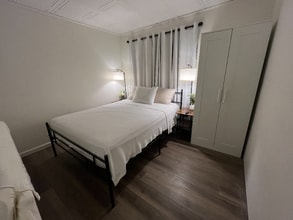 Building Photo - 7327 Sovereign Ct