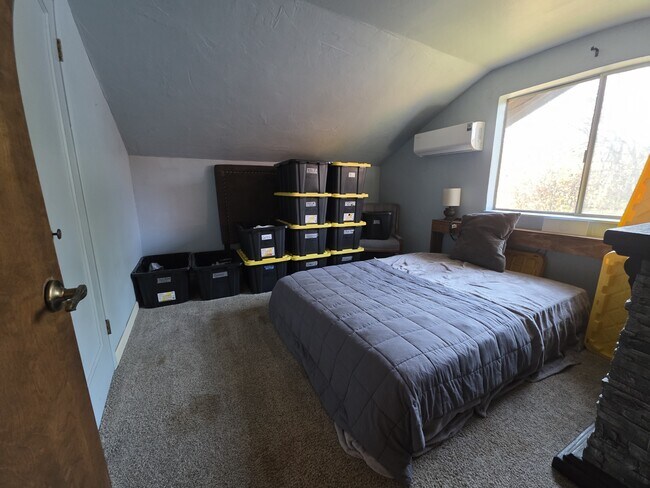 Building Photo - 5040 Wilson Hill Rd