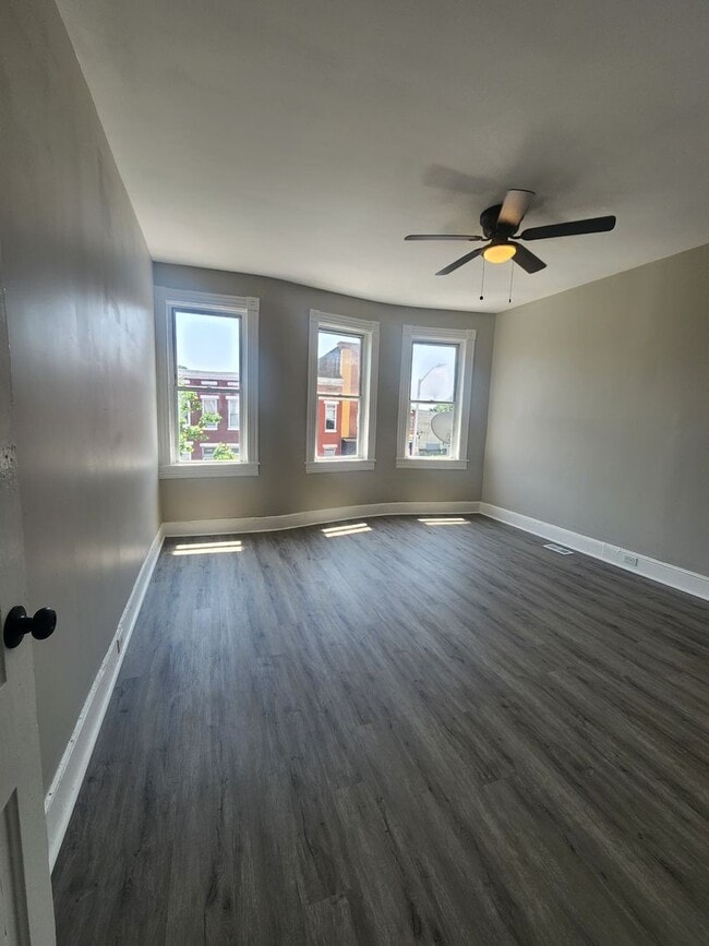 Building Photo - Spacious 3 Bedroom Home  In West Baltimore