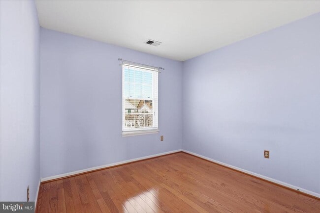 Building Photo - 8731 Farnham Way