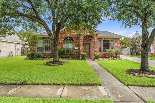 Building Photo - 27730 Geneva Hills Ln