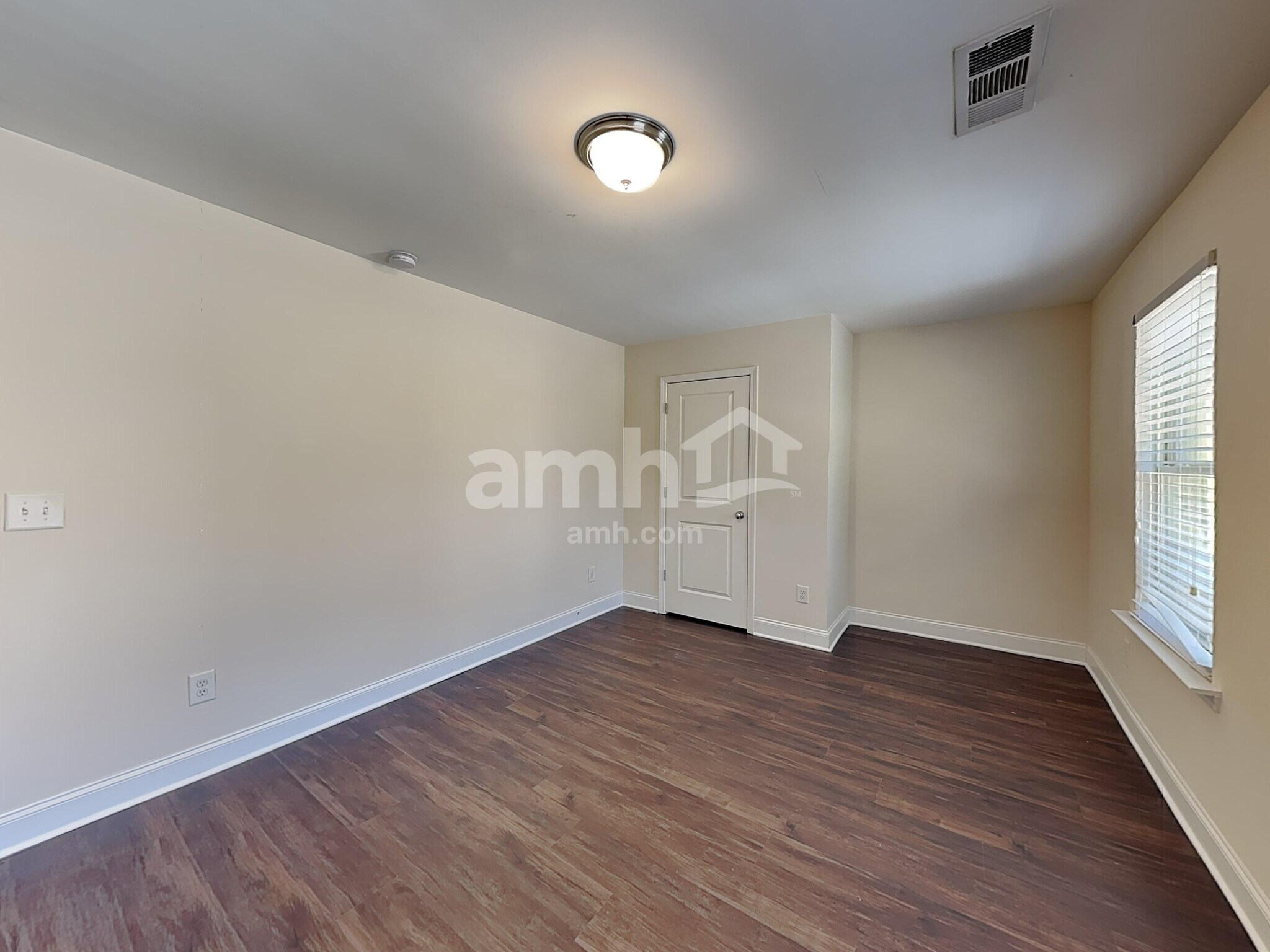 Building Photo - 2750 Freemont St