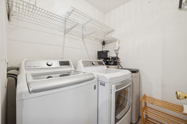 Building Photo - 1187 Marvel Road