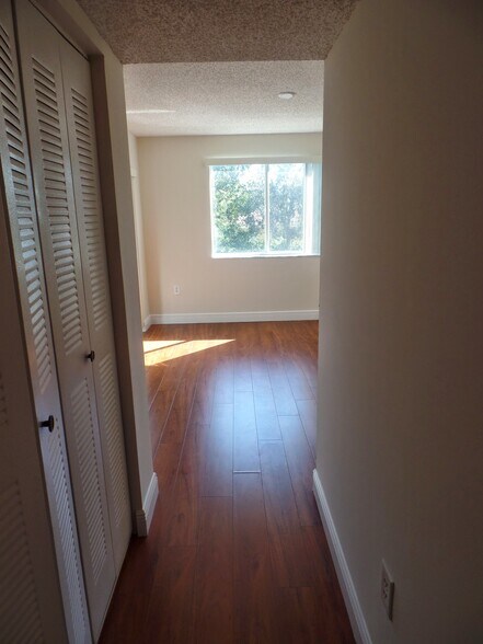 Building Photo - 3844 Lyons Rd