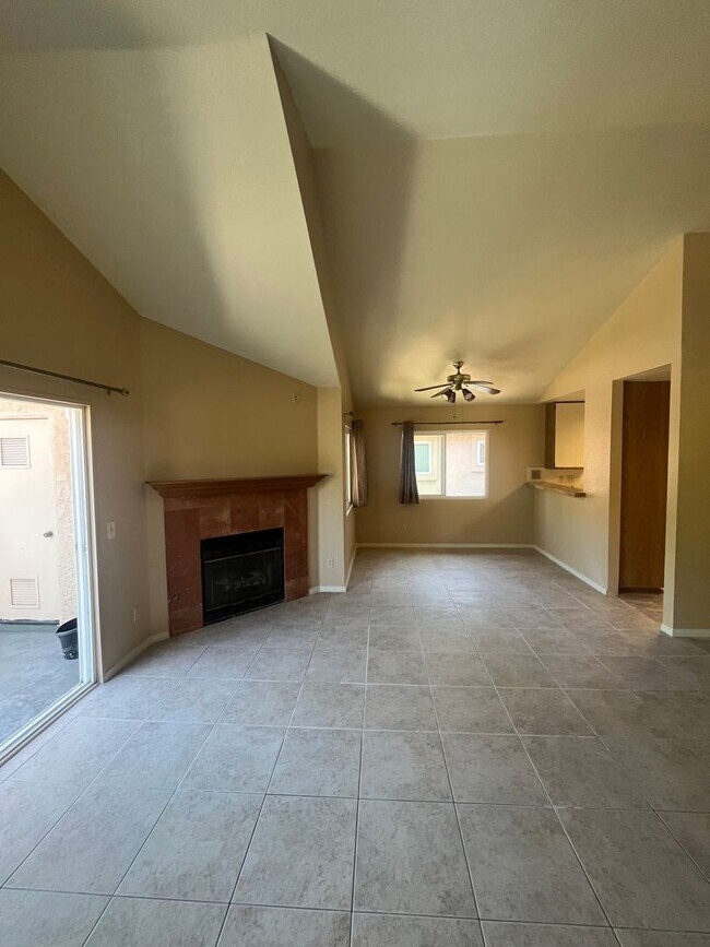 Building Photo - 11235 Avenida De Los Lobos