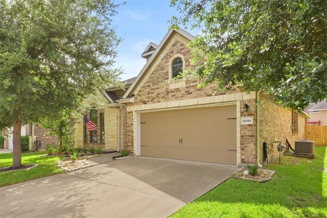 Building Photo - 16918 Lake Arlington Ln