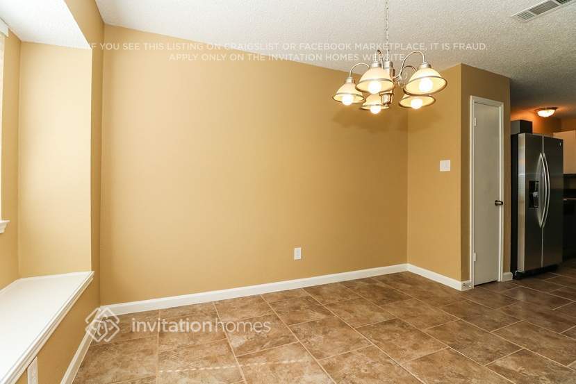 Building Photo - 2506 Neal Dr