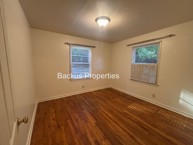 Building Photo - Wonderful one level home surrounded by trees