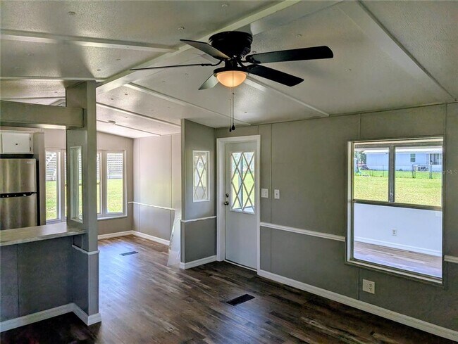 Building Photo - 36320 Grassy Hill Ln