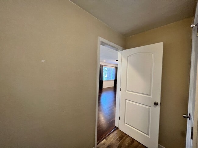 Building Photo - Beautiful one story home in Norfolk
