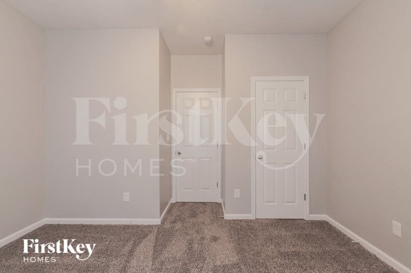 Building Photo - 5273 Brandywine Dr