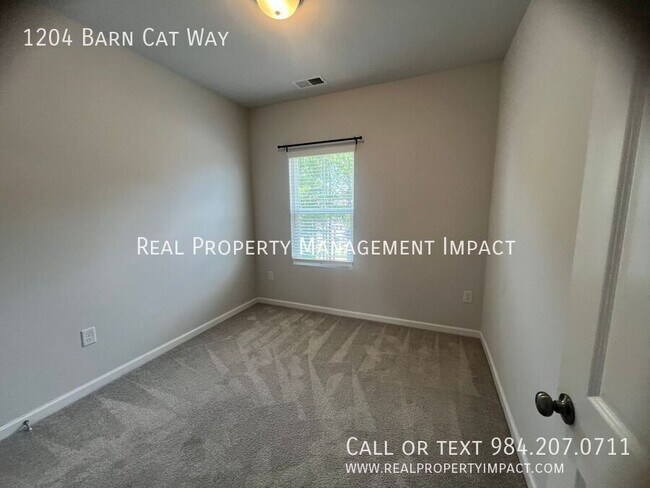 Building Photo - 1204 Barn Cat Way