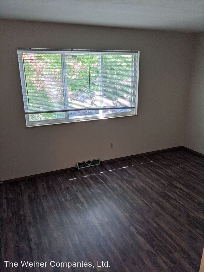 Building Photo - 310 W Washington St