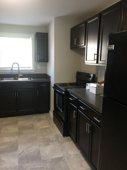 Building Photo - 1703 Lafayette Dr