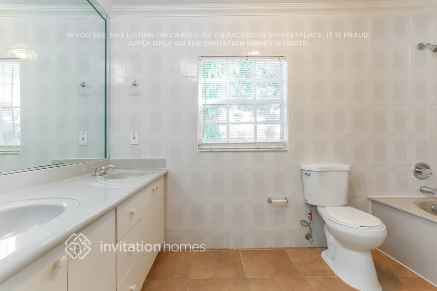 Building Photo - 350 E 58th St