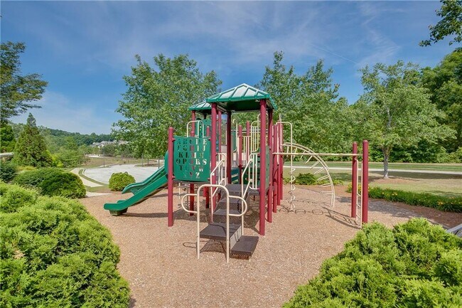 Building Photo - 6767 Scarlet Oak Way