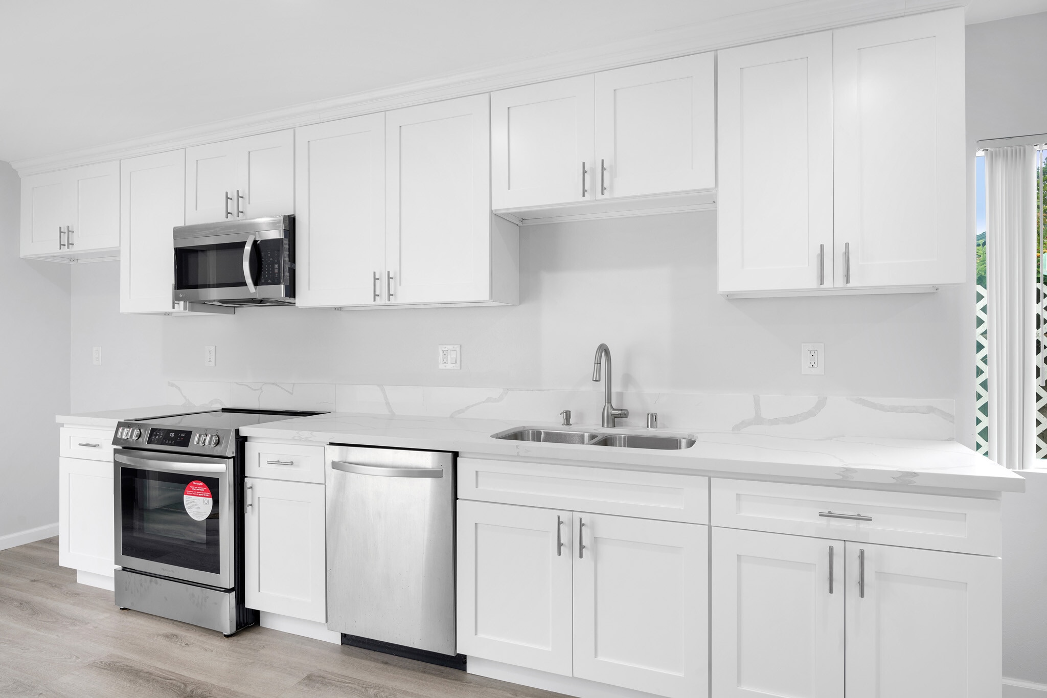 Building Photo - 536 South St