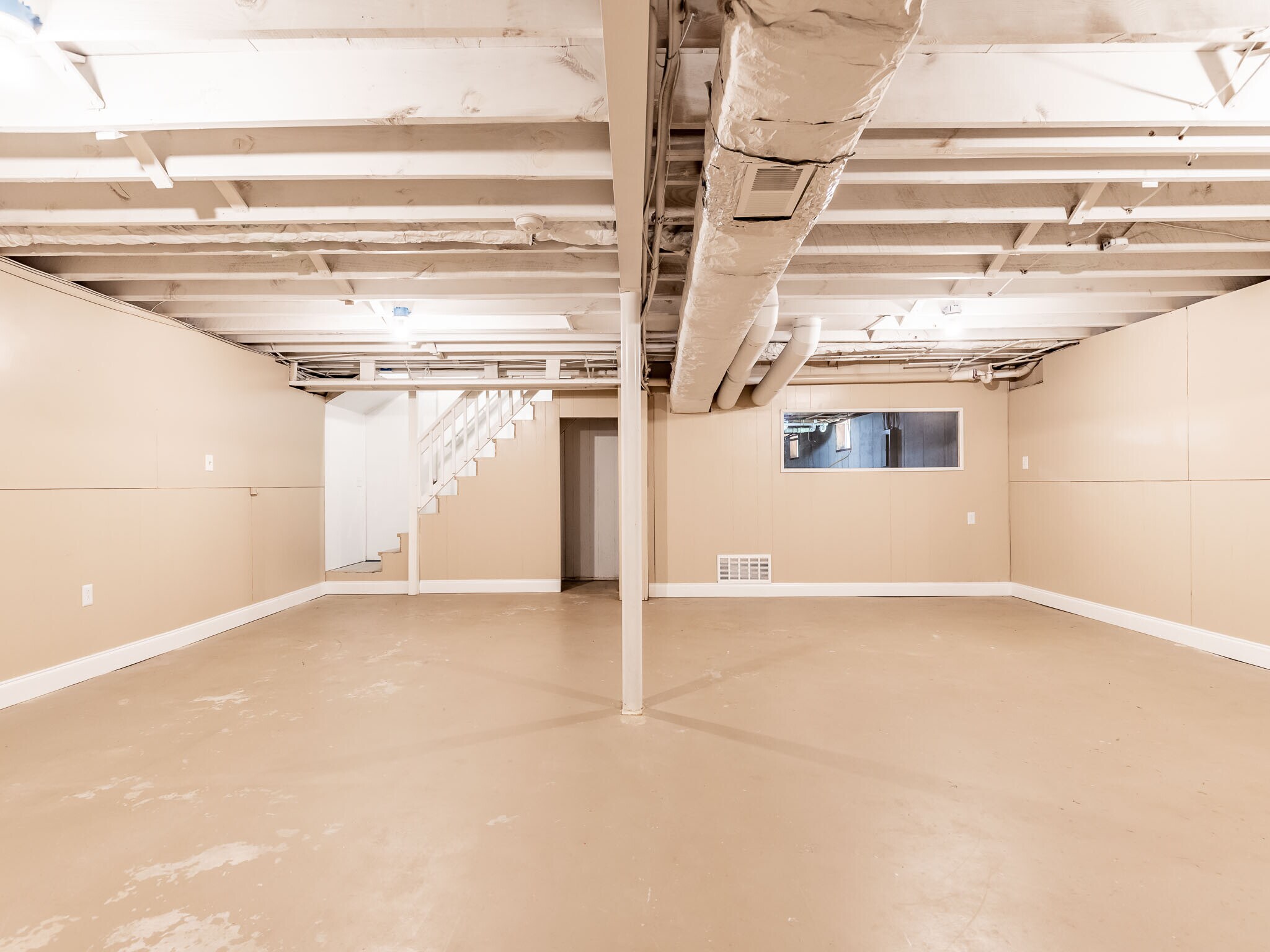 Building Photo - 4133 Thornwall Dr