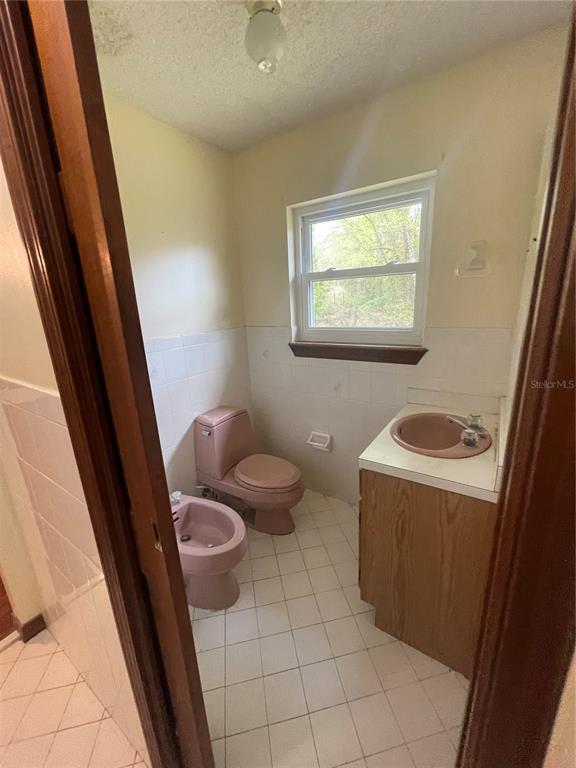 Building Photo - 121 Sweet Gum Dr