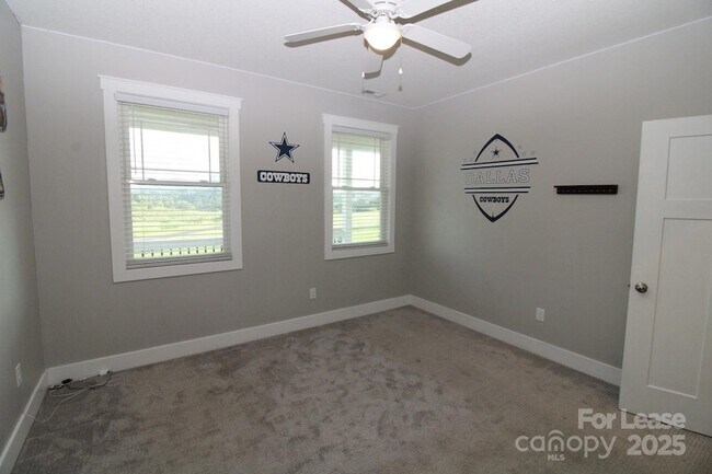 Building Photo - 1355 Bear Creek Rd
